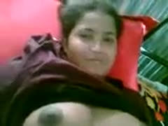 Chubby Indian auntie wishes me to use her for sex on livecam